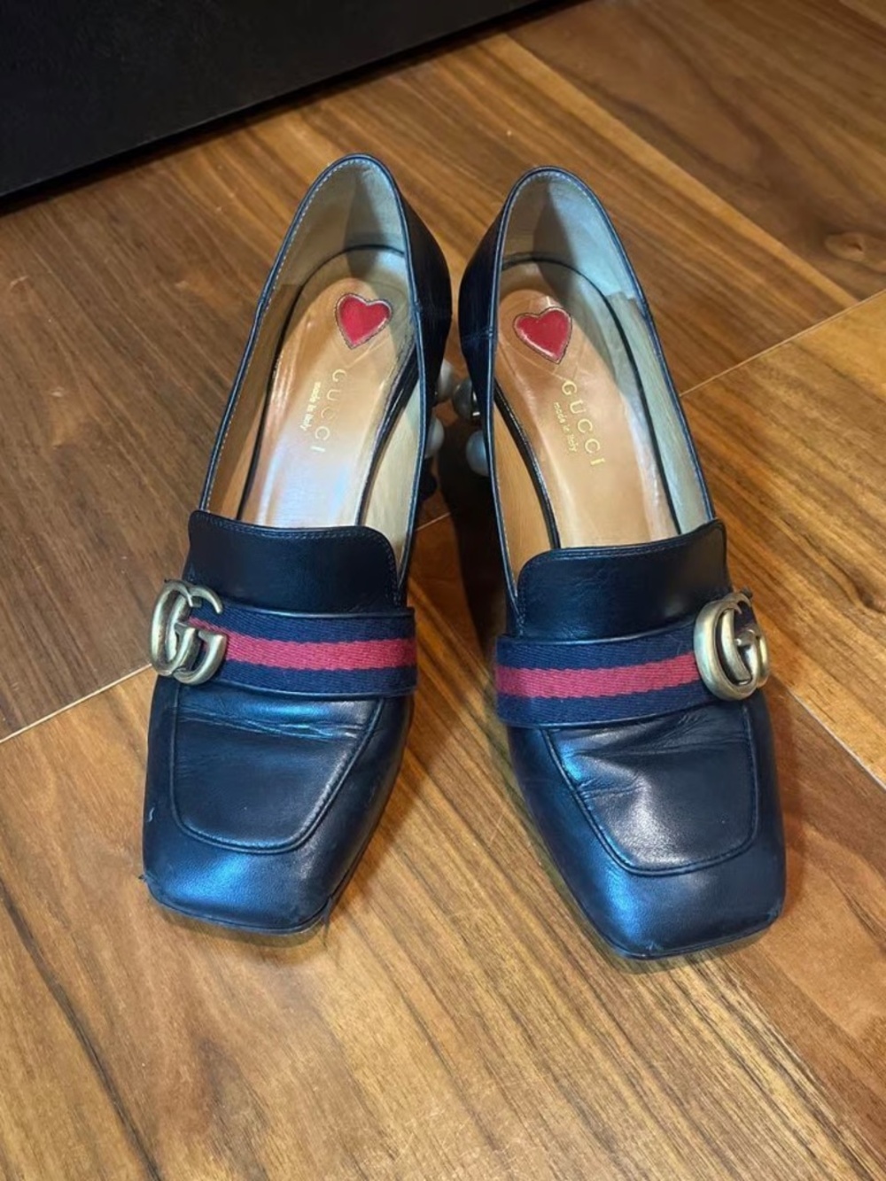 GUCCI Peyton GG Marmont heels with faux pearls
